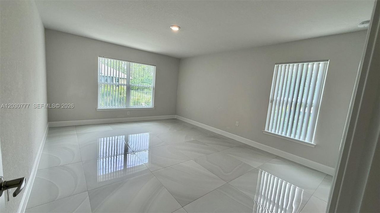 For Sale: $369,900 (4 beds, 2 baths, 2335 Square Feet)
