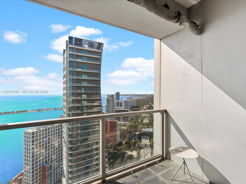 Recently Rented: $30,000 (2 beds, 2 baths, 2139 Square Feet)
