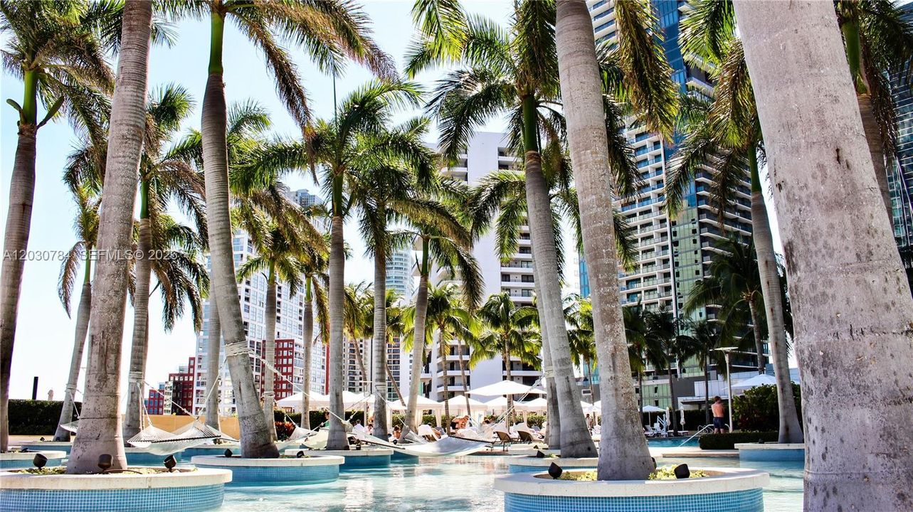 Recently Rented: $30,000 (2 beds, 2 baths, 2139 Square Feet)