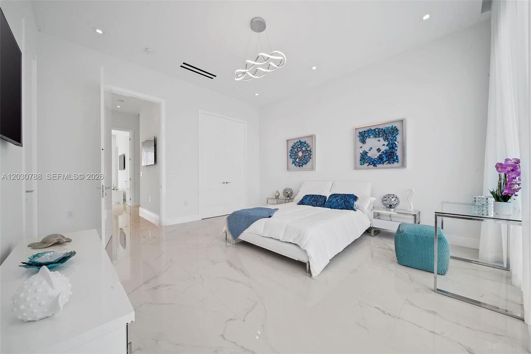 En Renta: $39,000 (5 camas, 6 baños, 5036 Pies cuadrados)
