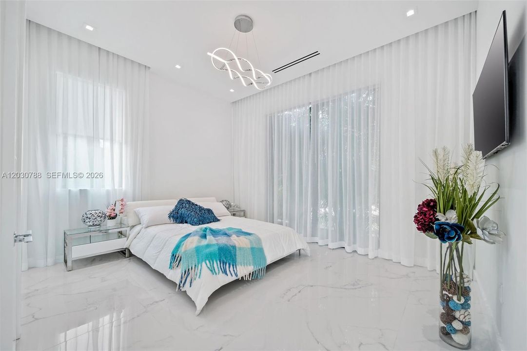 En Renta: $39,000 (5 camas, 6 baños, 5036 Pies cuadrados)