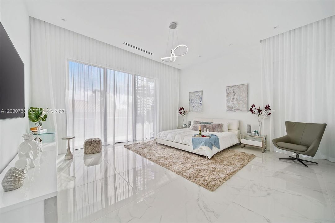 En Renta: $39,000 (5 camas, 6 baños, 5036 Pies cuadrados)