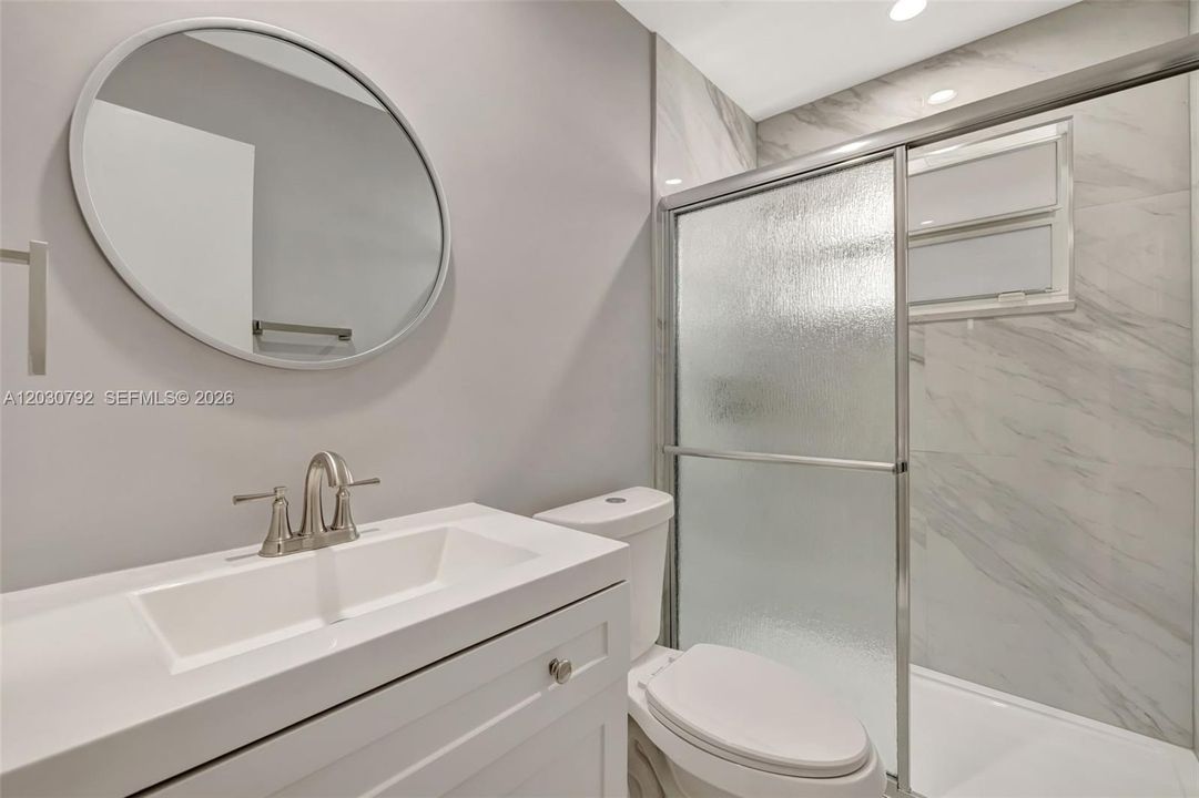 For Sale: $176,500 (2 beds, 2 baths, 970 Square Feet)