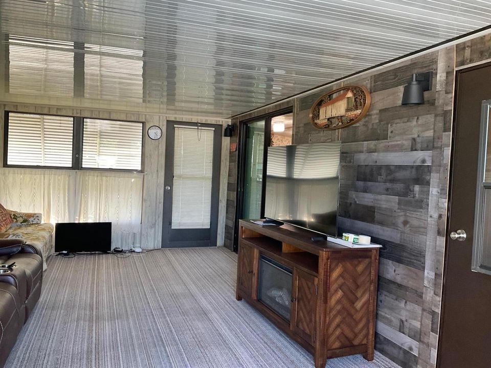 2A Florida room