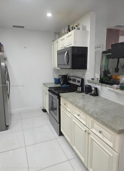 En Renta: $3,000 (3 camas, 2 baños, 1000 Pies cuadrados)