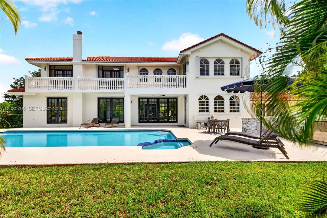 For Sale: $2,399,999 (6 beds, 5 baths, 3930 Square Feet)