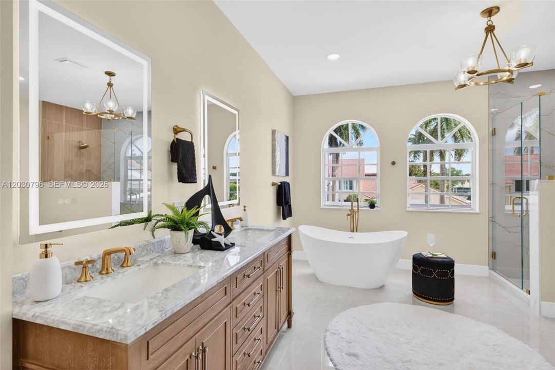 For Sale: $2,399,999 (6 beds, 5 baths, 3930 Square Feet)
