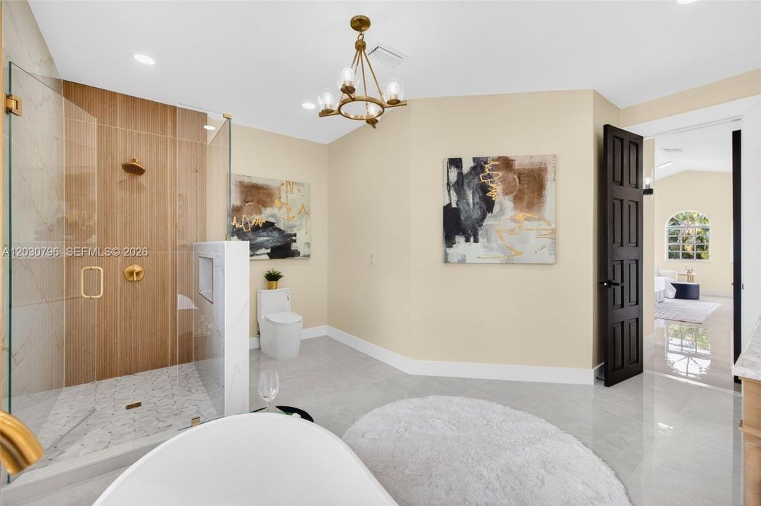 For Sale: $2,399,999 (6 beds, 5 baths, 3930 Square Feet)