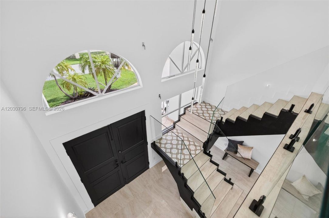 For Sale: $2,399,999 (6 beds, 5 baths, 3930 Square Feet)