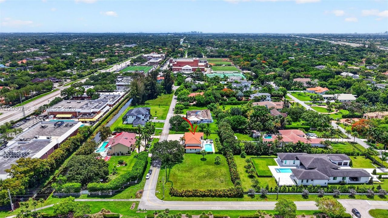 For Sale: $2,399,999 (6 beds, 5 baths, 3930 Square Feet)