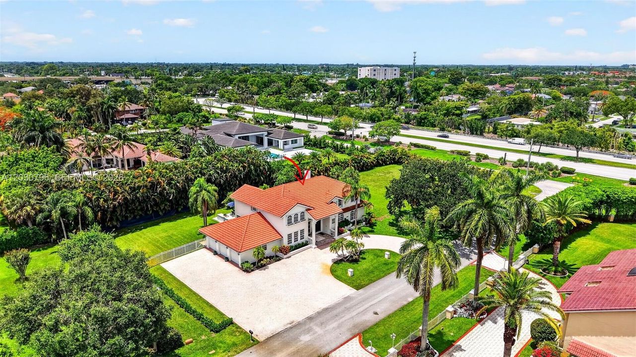 For Sale: $2,399,999 (6 beds, 5 baths, 3930 Square Feet)