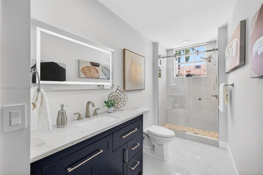 For Sale: $2,399,999 (6 beds, 5 baths, 3930 Square Feet)