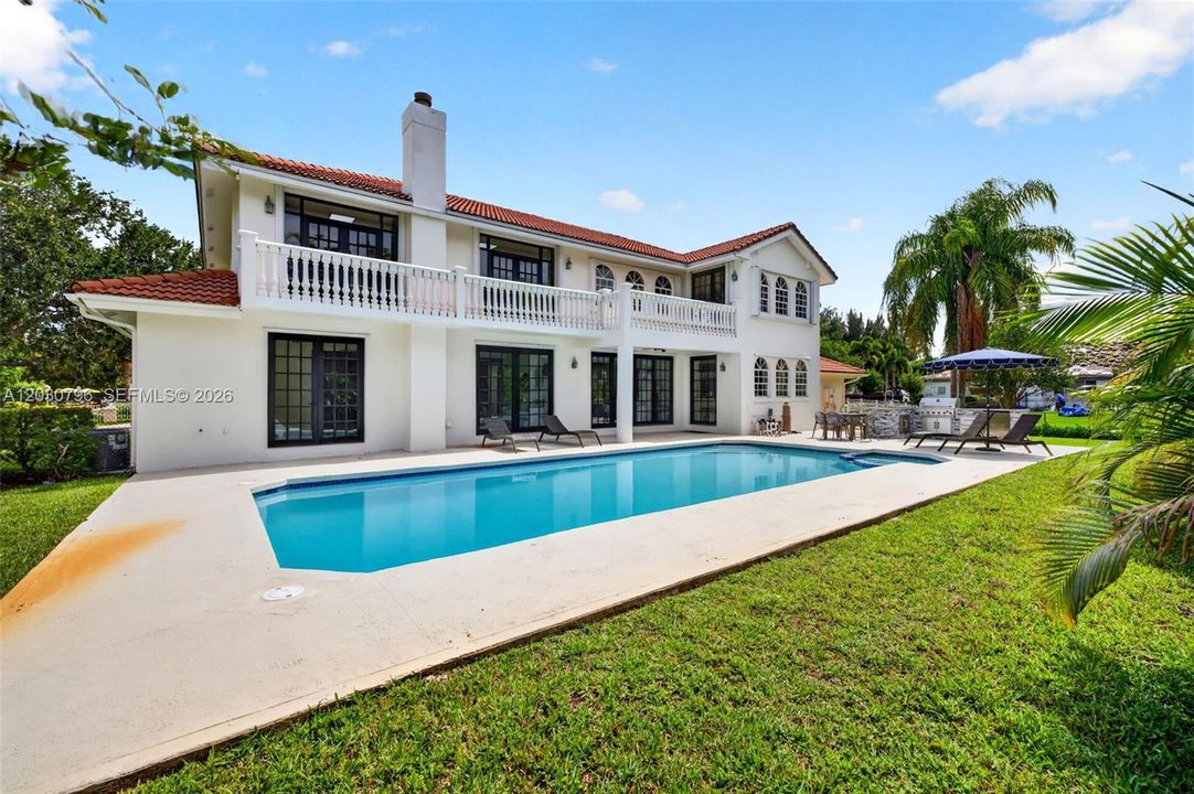 For Sale: $2,399,999 (6 beds, 5 baths, 3930 Square Feet)