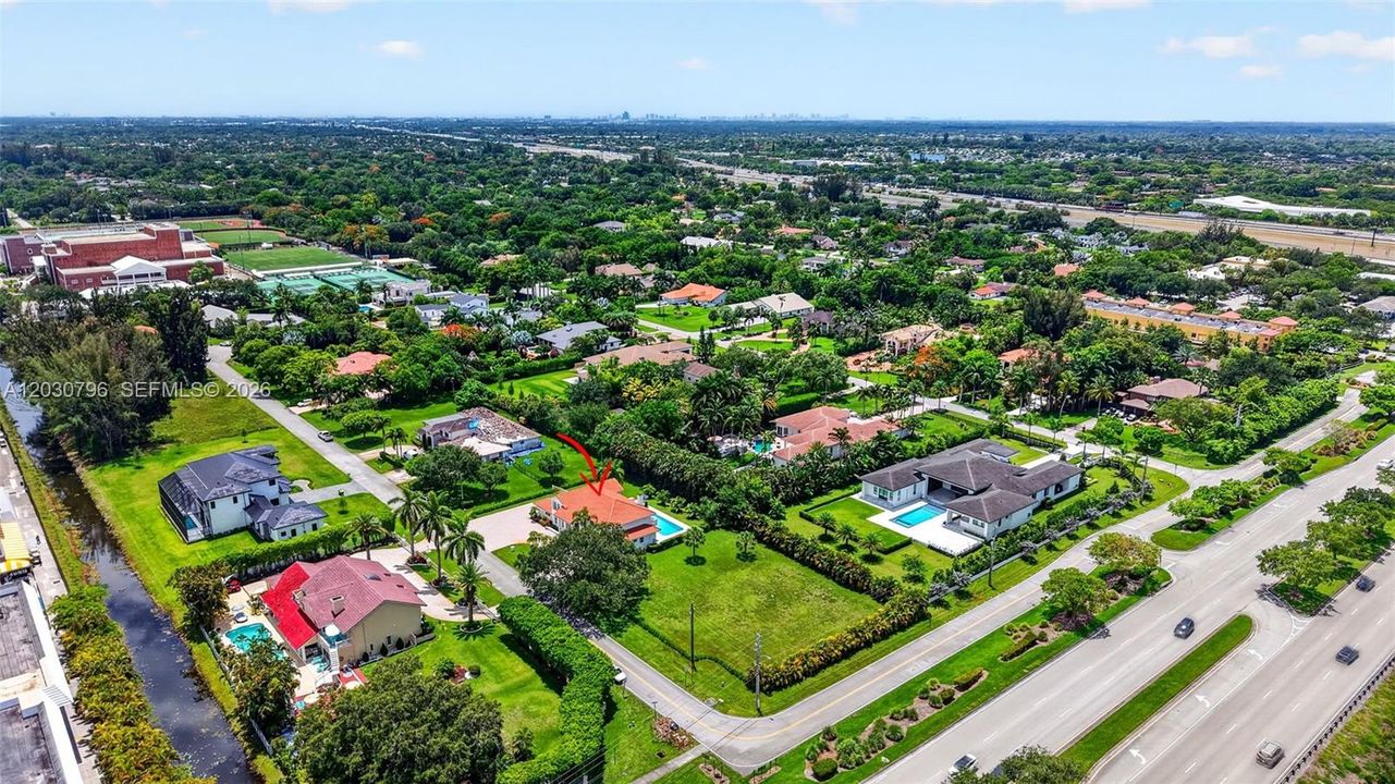 For Sale: $2,399,999 (6 beds, 5 baths, 3930 Square Feet)