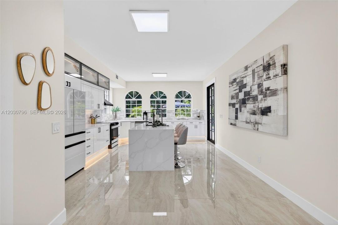 For Sale: $2,399,999 (6 beds, 5 baths, 3930 Square Feet)