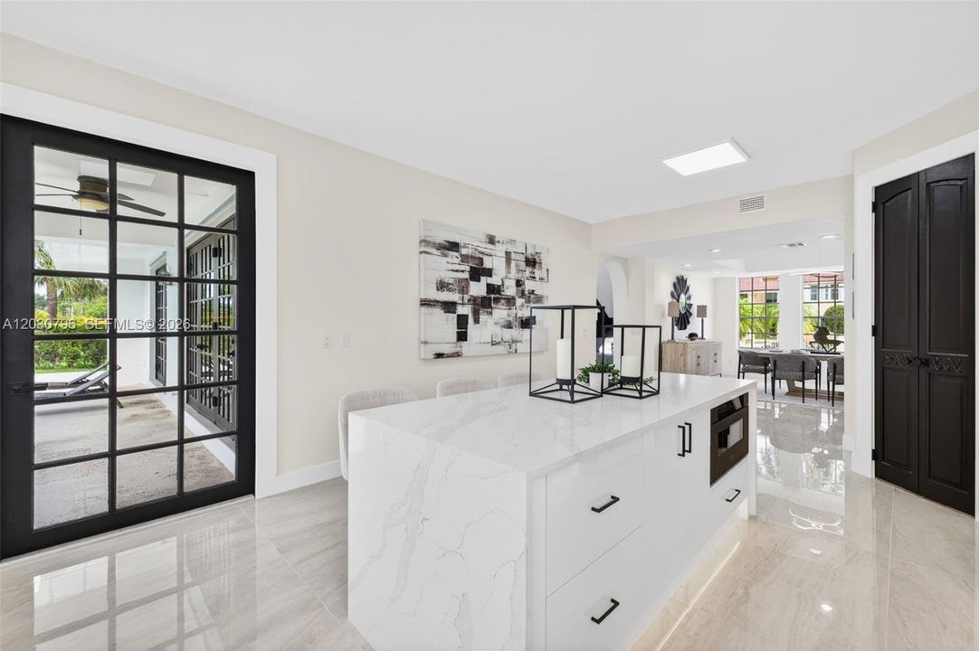 For Sale: $2,399,999 (6 beds, 5 baths, 3930 Square Feet)