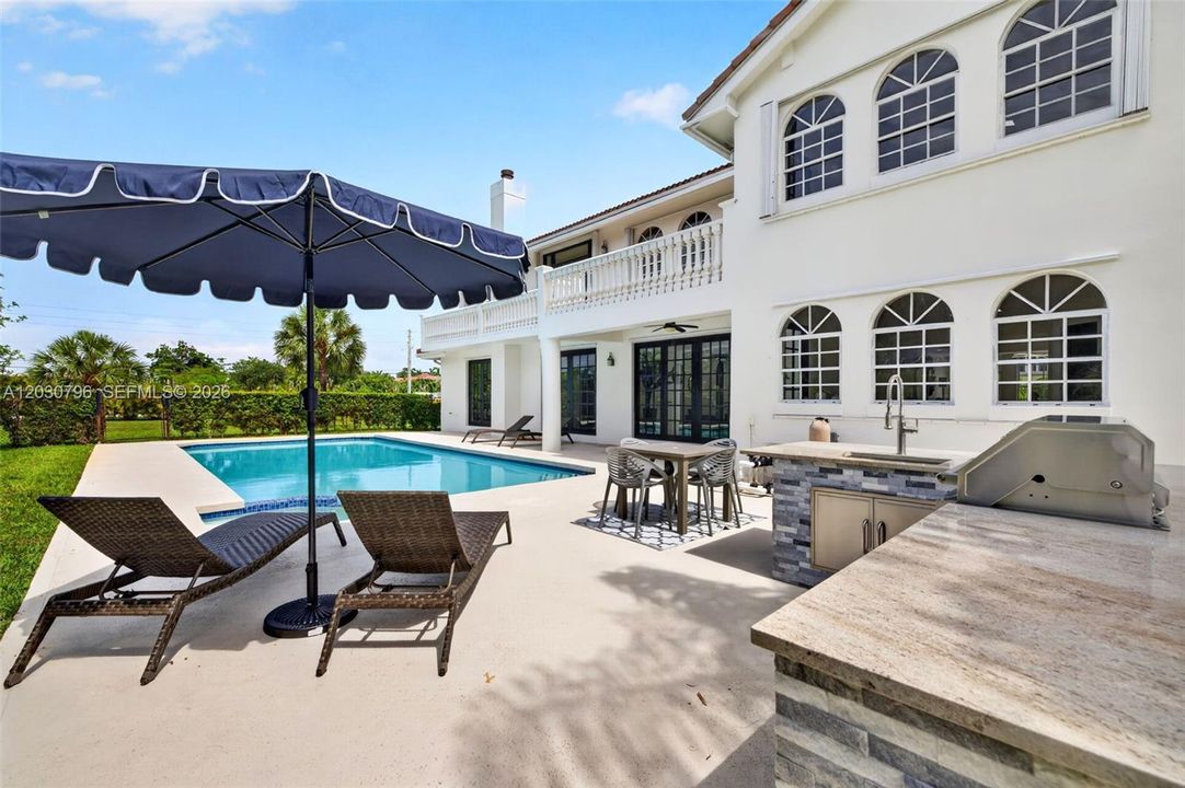 For Sale: $2,399,999 (6 beds, 5 baths, 3930 Square Feet)