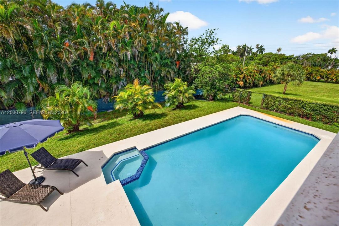 For Sale: $2,399,999 (6 beds, 5 baths, 3930 Square Feet)