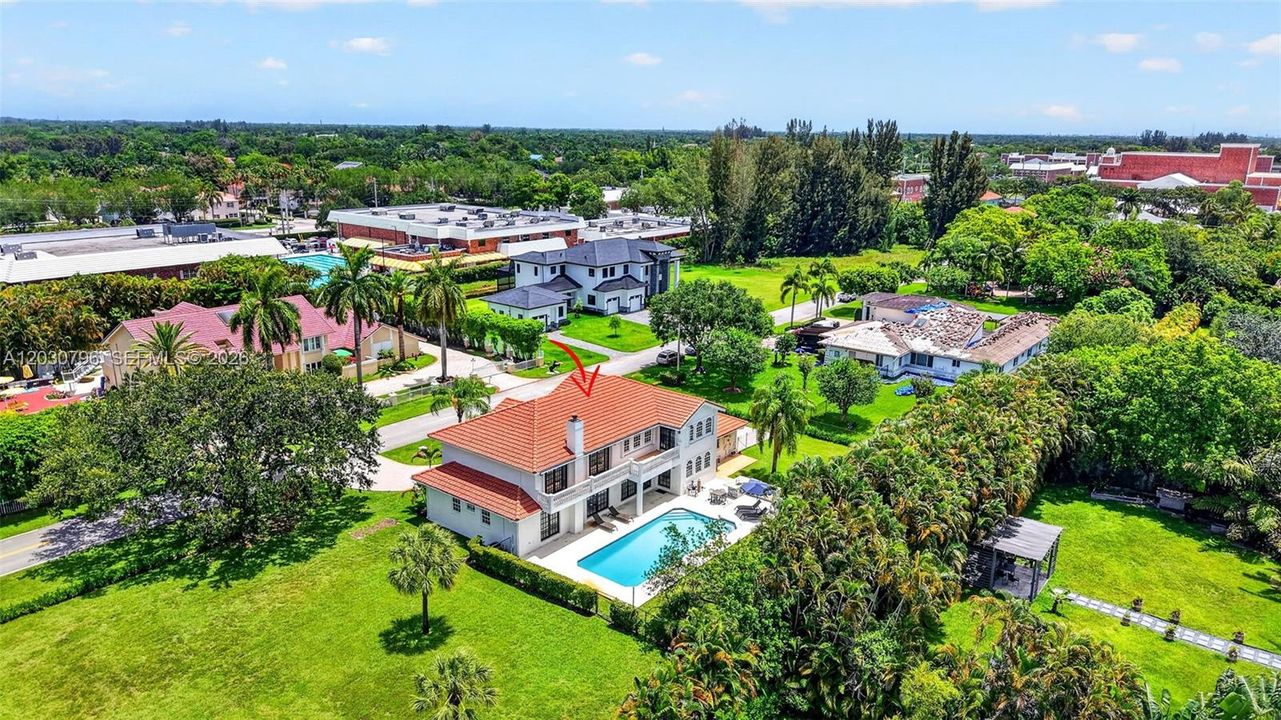 For Sale: $2,399,999 (6 beds, 5 baths, 3930 Square Feet)