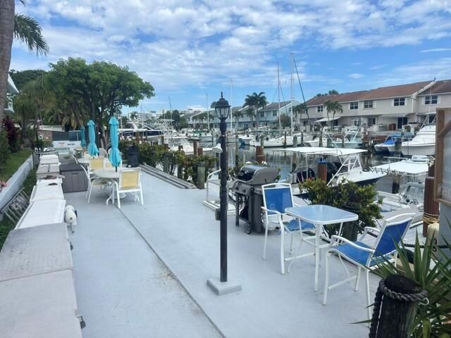 Boat Dockage