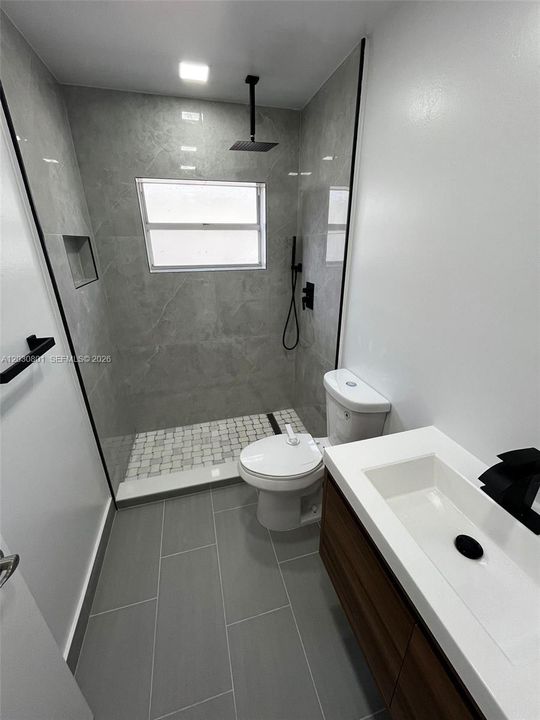 В аренду: $3,650 (3 спален, 2 ванн, 1555 Квадратных фут)