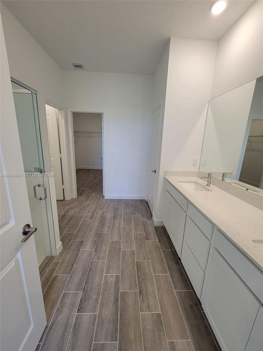 For Rent: $3,500 (3 beds, 3 baths, 0 Square Feet)