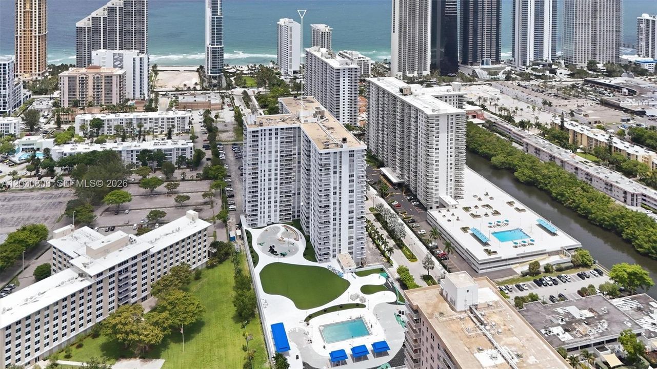 En Venta: $489,922 (2 camas, 2 baños, 1488 Pies cuadrados)