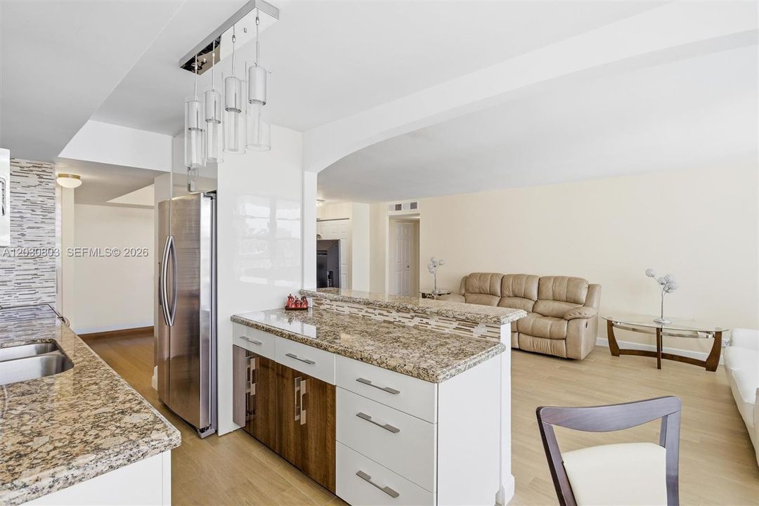 En Venta: $489,922 (2 camas, 2 baños, 1488 Pies cuadrados)