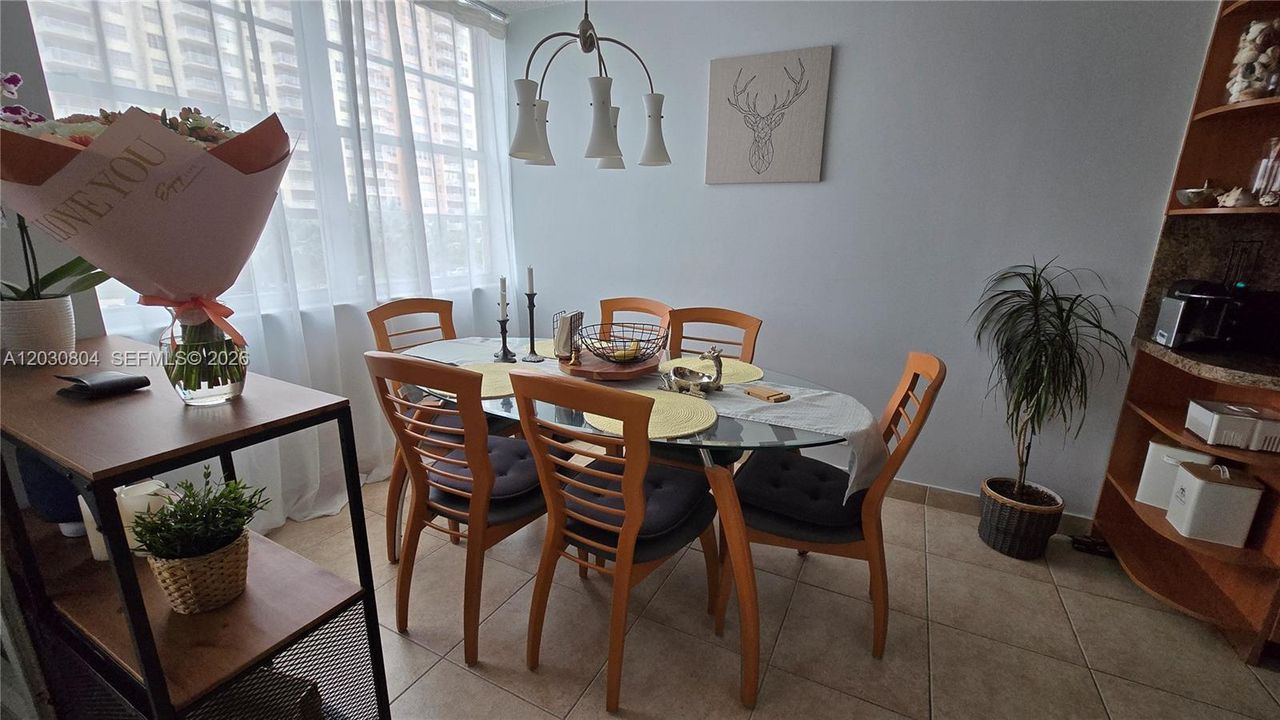 В аренду: $2,300 (1 спален, 1 ванн, 943 Квадратных фут)