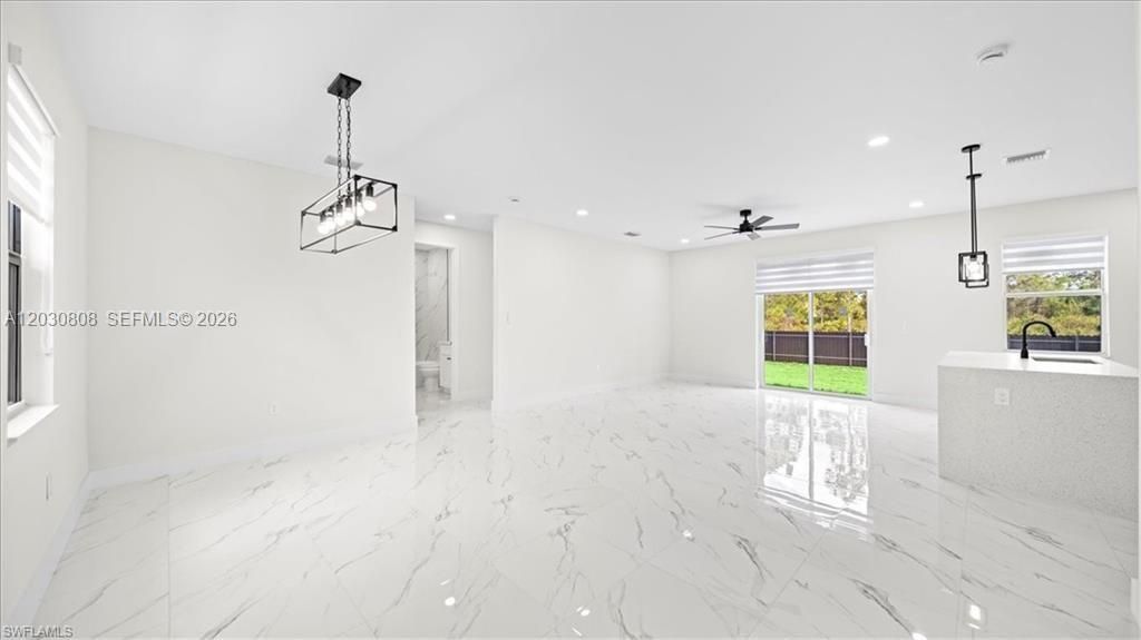 На продажу: $289,900 (3 спален, 2 ванн, 0 Квадратных фут)