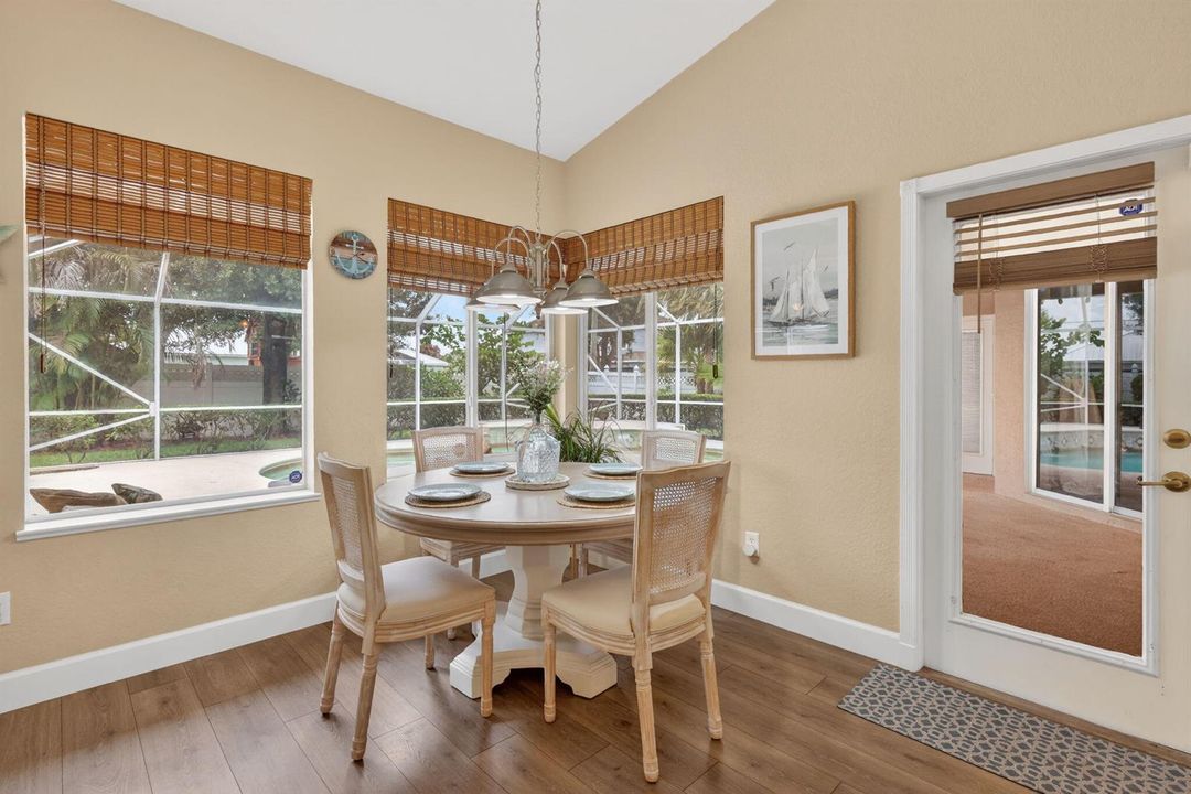 Breakfast / Nook