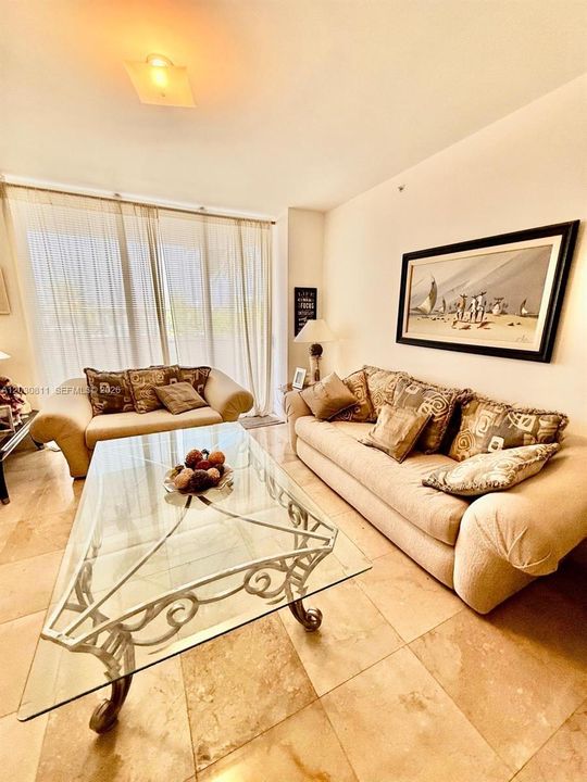 For Rent: $5,300 (2 beds, 2 baths, 1500 Square Feet)