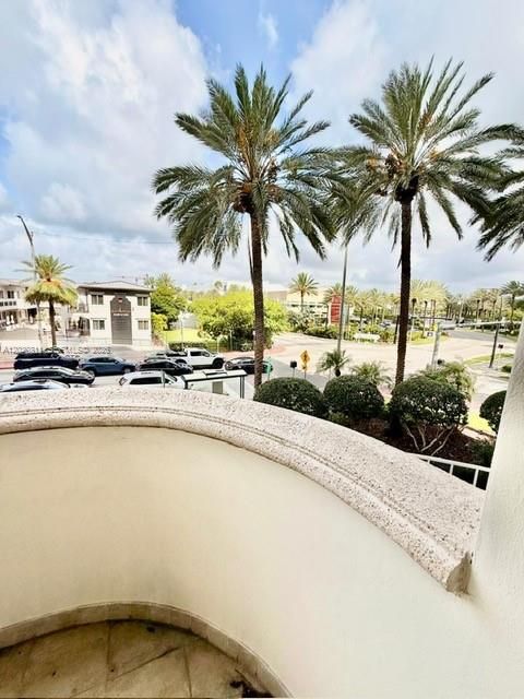 For Rent: $5,300 (2 beds, 2 baths, 1500 Square Feet)