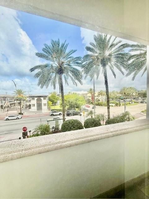 For Rent: $5,300 (2 beds, 2 baths, 1500 Square Feet)