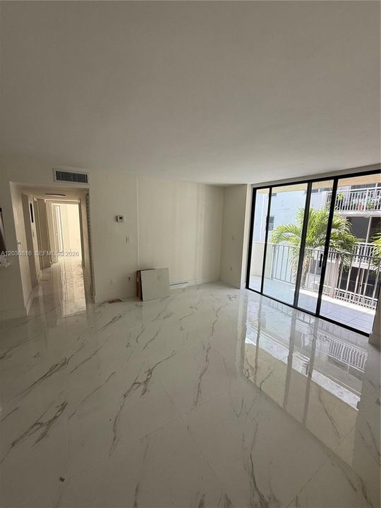 For Rent: $3,200 (2 beds, 2 baths, 875 Square Feet)
