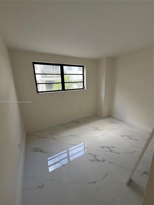 For Rent: $3,200 (2 beds, 2 baths, 875 Square Feet)