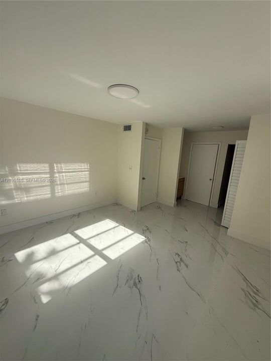 For Rent: $3,200 (2 beds, 2 baths, 875 Square Feet)