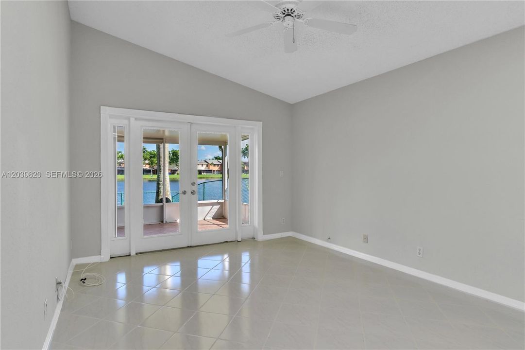For Sale: $625,000 (3 beds, 2 baths, 1520 Square Feet)