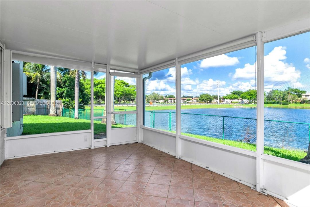 For Sale: $625,000 (3 beds, 2 baths, 1520 Square Feet)