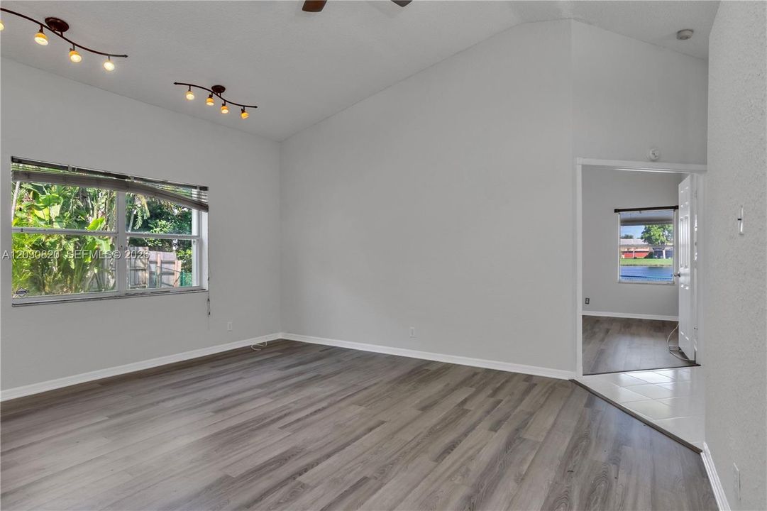 For Sale: $625,000 (3 beds, 2 baths, 1520 Square Feet)