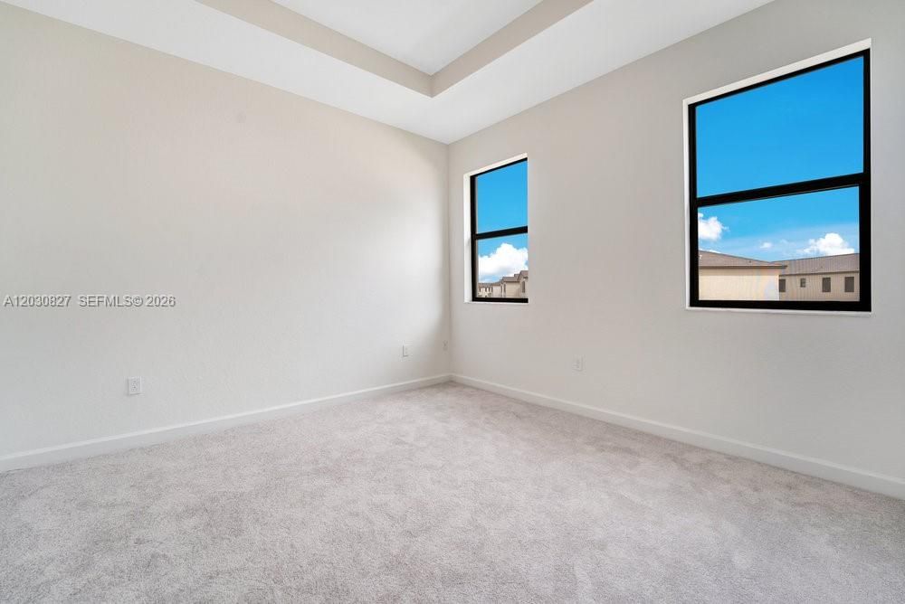 For Rent: $2,900 (3 beds, 2 baths, 1331 Square Feet)