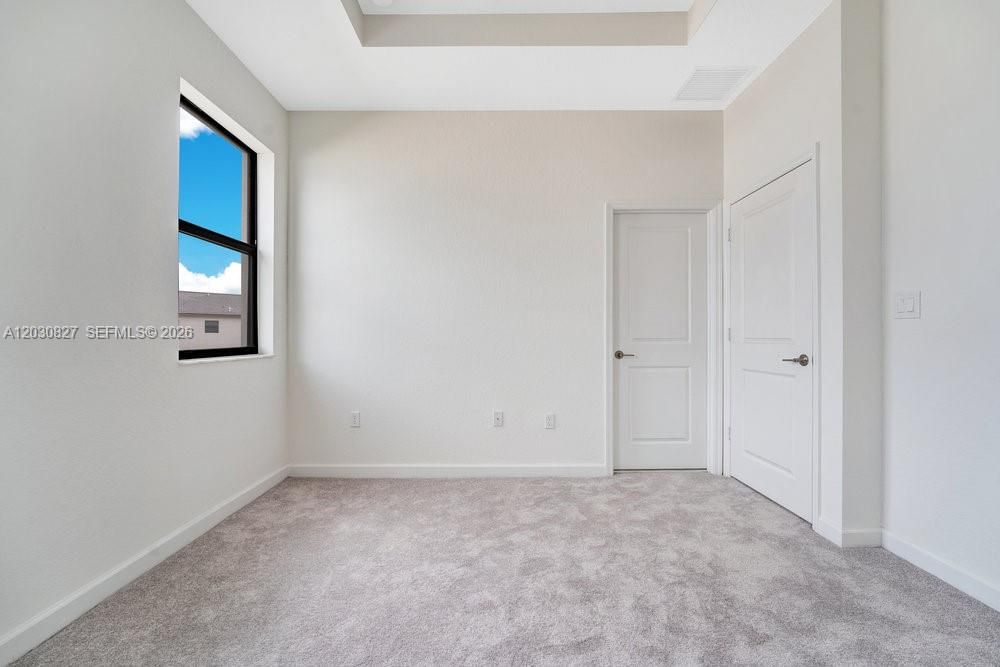 For Rent: $2,900 (3 beds, 2 baths, 1331 Square Feet)