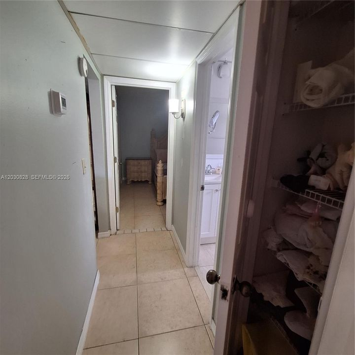 En Venta: $274,900 (3 camas, 1 baños, 952 Pies cuadrados)