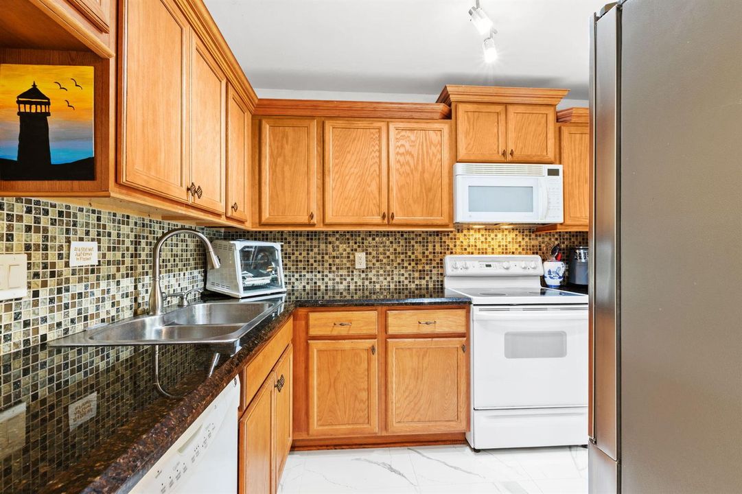 11-web-or-mls-10110-cedar-point-blvd-102