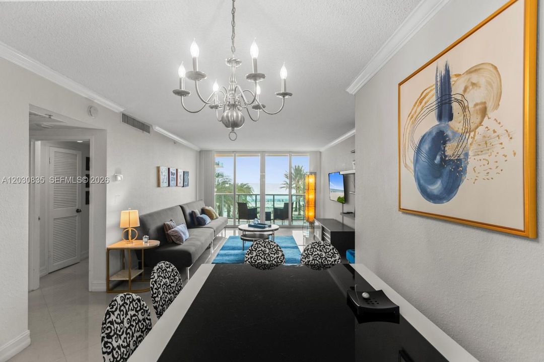 For Rent: $3,500 (1 beds, 1 baths, 745 Square Feet)