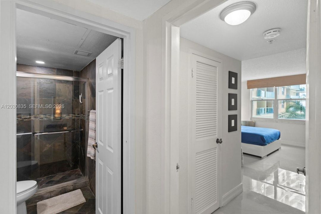 For Rent: $3,500 (1 beds, 1 baths, 745 Square Feet)