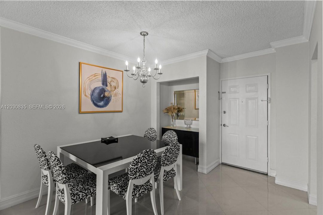 For Rent: $3,500 (1 beds, 1 baths, 745 Square Feet)