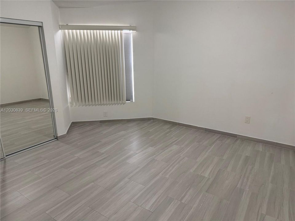 В аренду: $2,600 (2 спален, 2 ванн, 885 Квадратных фут)