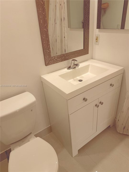 В аренду: $2,600 (2 спален, 2 ванн, 885 Квадратных фут)
