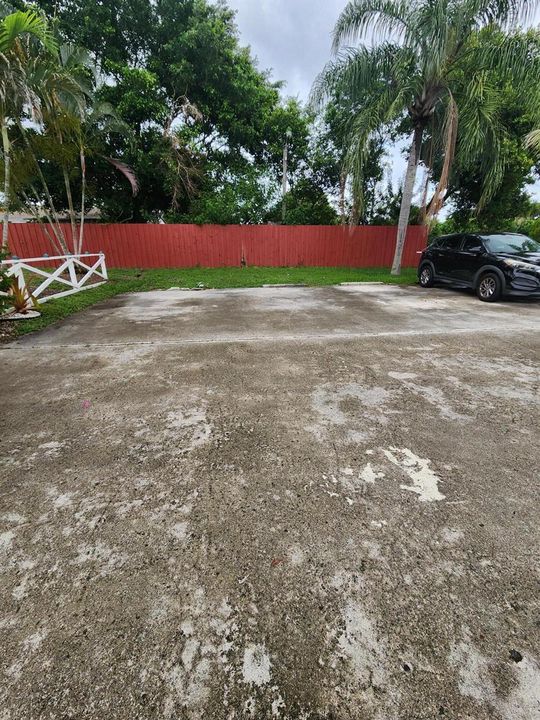2 Parking Spots